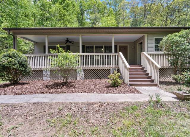 Property at 24 Deerfield Ln, Sylva, NC 28779, 3 beds, 2 baths