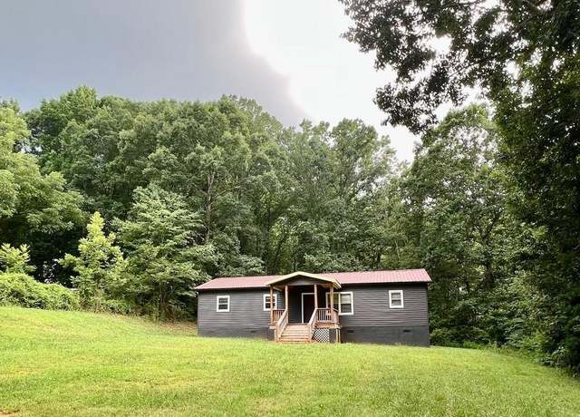 Property at 6581 Emerald Isle Dr, Sherrills Ford, NC 28673, 4 beds, 2 baths