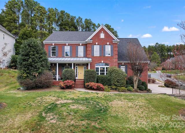 Property at 204 Silvercliff Dr, Mount Holly, NC 28120, 4 beds, 3.5 baths