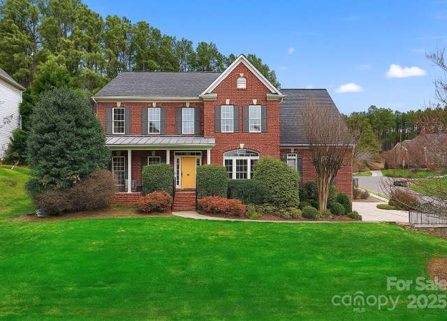 Property at 204 Silvercliff Dr, Mount Holly, NC 28120, 4 beds, 3.5 baths