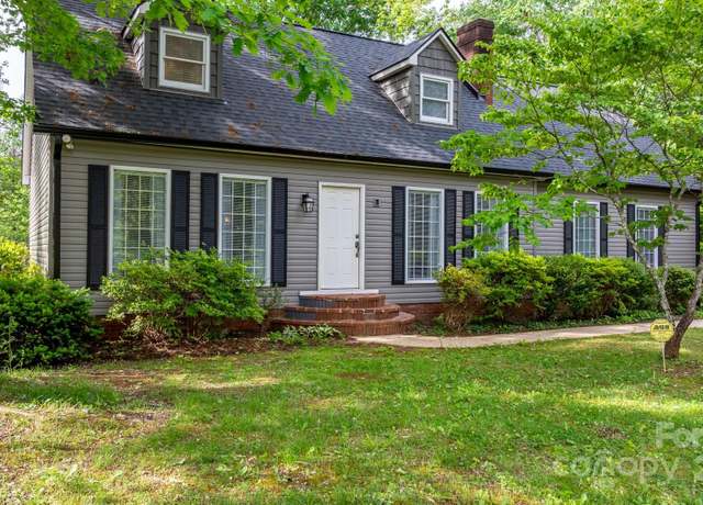 Property at 133 Solar Dr, Hudson, NC 28638, 3 beds, 2 baths
