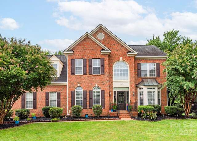 Property at 11626 Scottish Kilt Ct, Charlotte, NC 28277, 4 beds, 2.5 baths