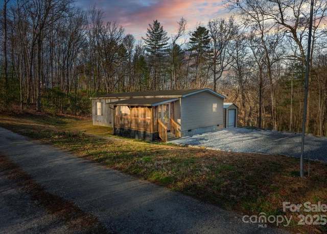 Property at 140 Adams Dr, Brevard, NC 28712, 3 beds, 2 baths