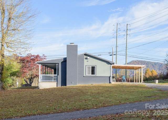 Property at 43 Flaming Arrow Dr, Whittier, NC 28789, 2 beds, 2 baths