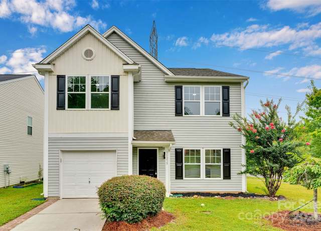 Property at 11235 Breezehill Ln, Charlotte, NC 28262, 3 beds, 2.5 baths
