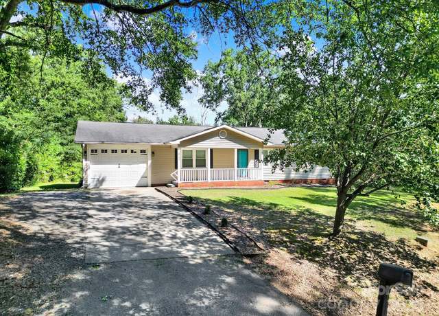 Property at 812 Hudson St, Lancaster, SC 29720, 3 beds, 2 baths