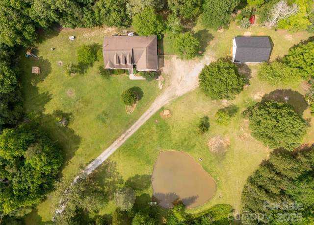 Property at 2818 Neill Rd, Lancaster, SC 29720, 3 beds, 2 baths