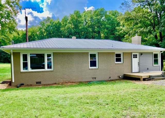 Property at 122 Old Fisher Ferry Rd, Thomasville, NC 27360, 3 beds, 2 baths