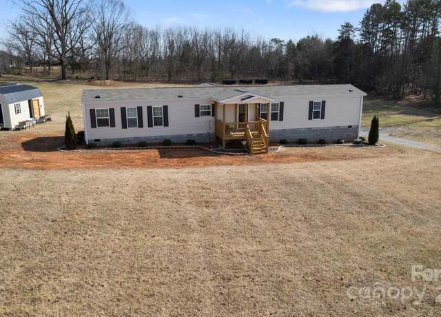 Property at 87 Firemens Ln, Taylorsville, NC 28681, 3 beds, 2 baths