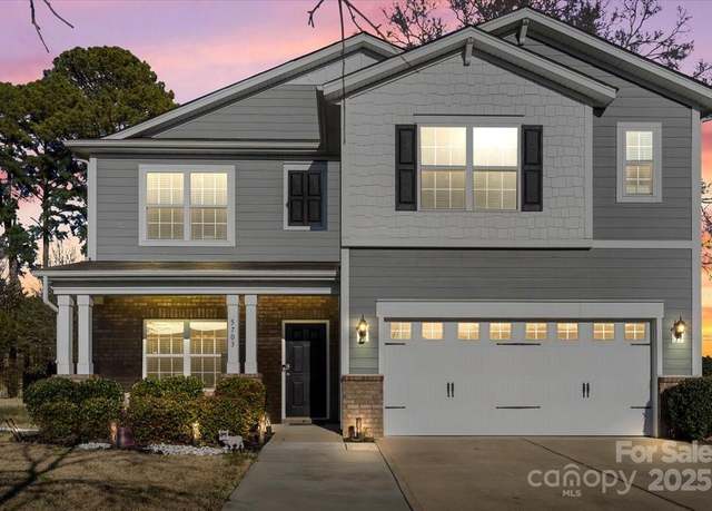 Property at 5703 Eleanor Rigby Rd, Charlotte, NC 28278, 5 beds, 3 baths