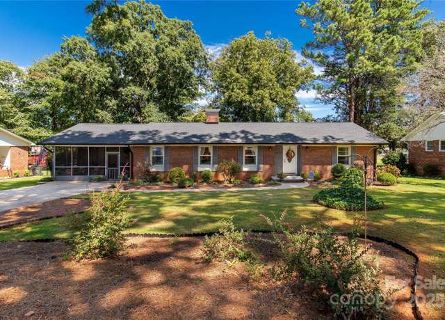 Property at 1033 Christopher Cir #15, Rock Hill, SC 29730, 3 beds, 2 baths