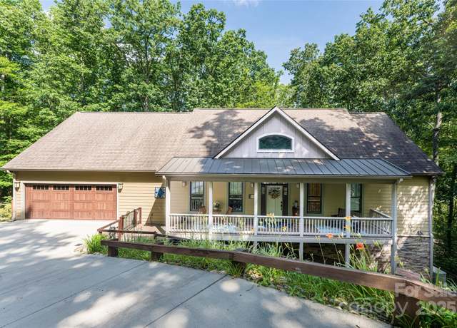 Property at 55 Highland Dr, Black Mountain, NC 28711, 2 beds, 4 baths
