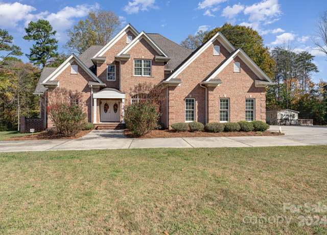 Property at 214 Fuller St #18, Lexington, NC 27292, 5 beds, 4 baths