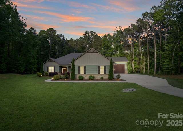 Property at 7358 Bay Cove Ct, Denver, NC 28037, 4 beds, 4 baths