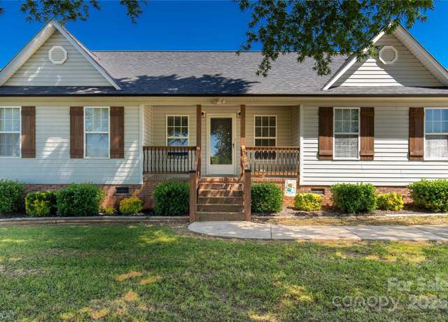 Property at 1560 Springlake Rd, York, SC 29745, 3 beds, 2 baths