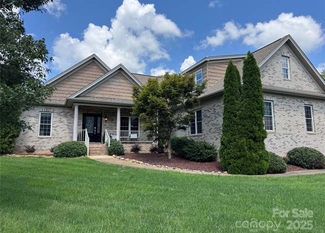 Property at 3331 Cayton Dr, Maiden, NC 28650, 4 beds, 3.5 baths