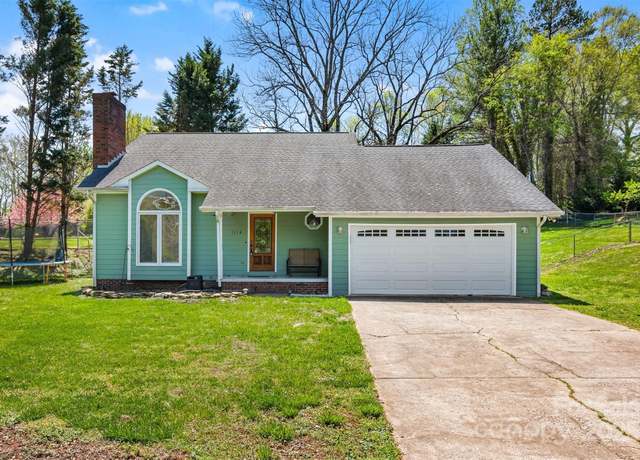 Property at 1114 Woodbine Pl NE, Lenoir, NC 28645, 3 beds, 2.5 baths