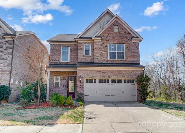 Property at 8513 Garden View Dr, Charlotte, NC 28277, 4 beds, 2.5 baths