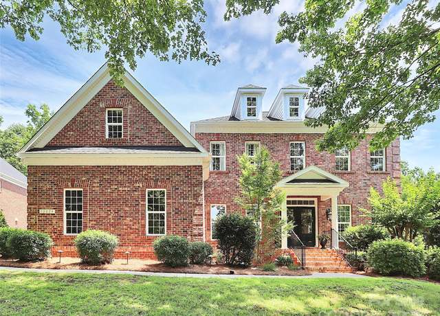 Property at 13824 Glen Abbey Dr, Charlotte, NC 28278, 4 beds, 3.5 baths