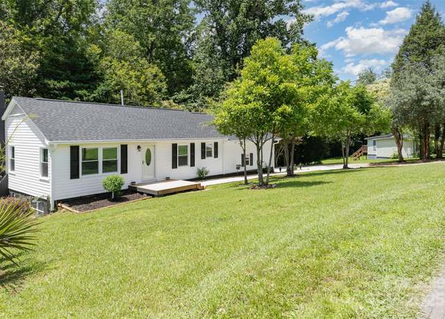 Property at 221 Belton Ave, Mount Holly, NC 28120, 3 beds, 2 baths