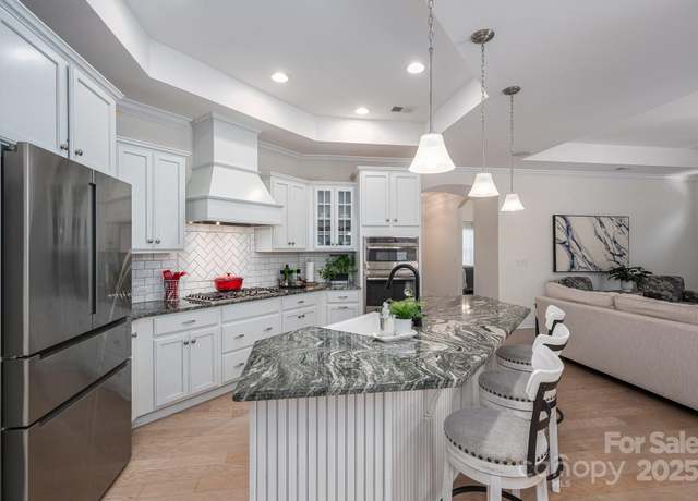 Property at 5268 Courtyard Ln, Belmont, NC 28012, 2 beds, 2 baths