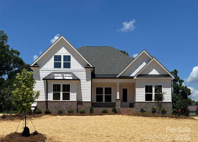 Property at 156 Triple Ponds Ct, Clover, SC 29710, 3 beds, 3.5 baths