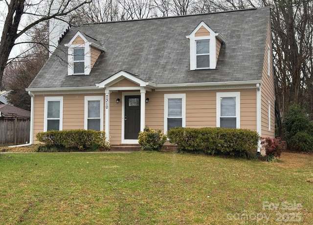 Property at 7310 Yorkville Ct, Charlotte, NC 28273, 3 beds, 2 baths