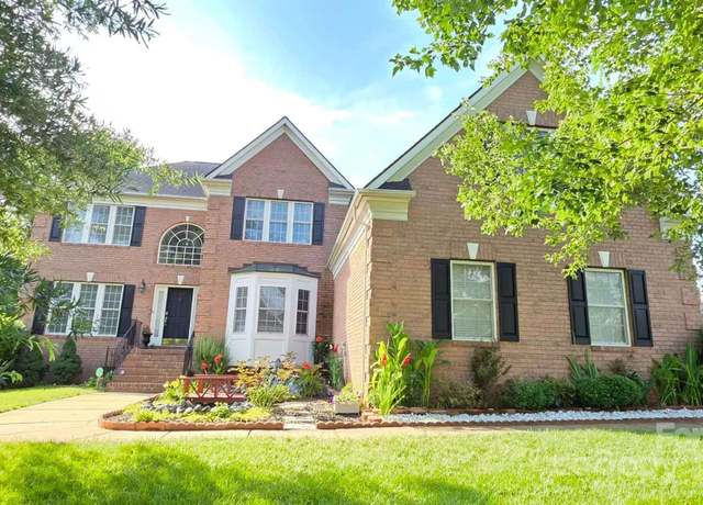 Property at 3304 Taviston Dr, Waxhaw, NC 28173, 4 beds, 3.5 baths