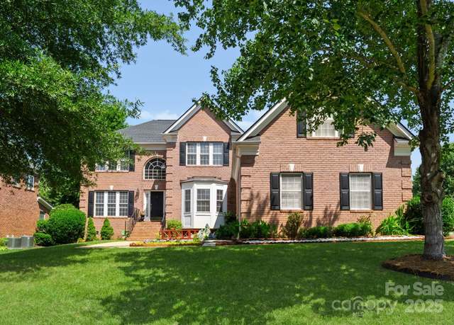 Property at 3304 Taviston Dr, Waxhaw, NC 28173, 4 beds, 3.5 baths