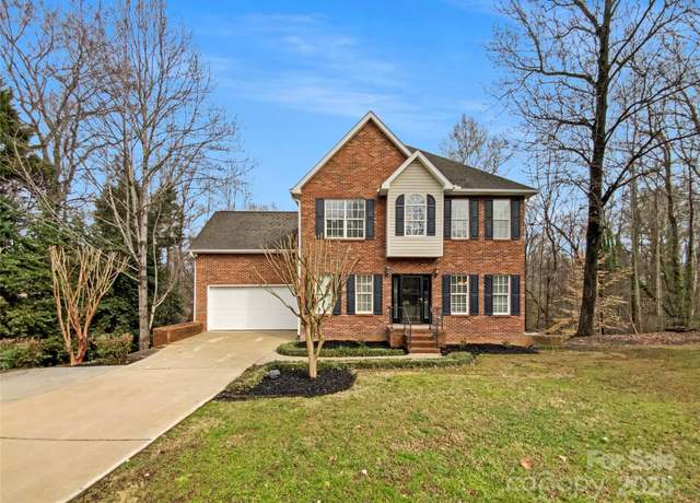 Property at 670 Sherwood Pl, Mooresville, NC 28115, 3 beds, 2.5 baths