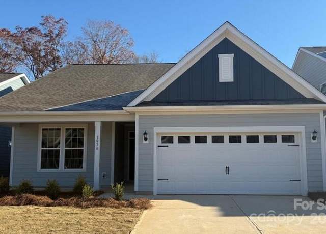 Property at 1034 Mapletree Ln, Indian Trail, NC 28079, 3 beds, 2 baths