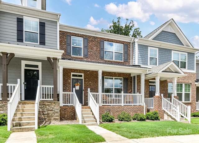 Property at 2005 Laurel Village Cir, Belmont, NC 28012, 3 beds, 2.5 baths