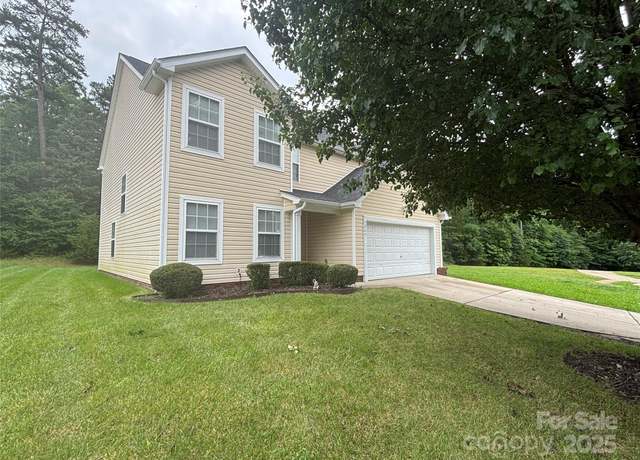 Property at 6229 Sid Crane Dr, Charlotte, NC 28216, 4 beds, 3.5 baths