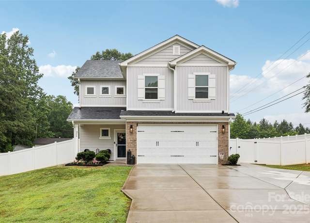 Property at 104 Trellis Ln, Troutman, NC 28166, 3 beds, 2.5 baths