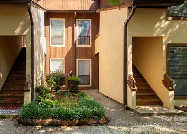 Property at 7205 Winery Ln, Charlotte, NC 28227, 2 beds, 2 baths