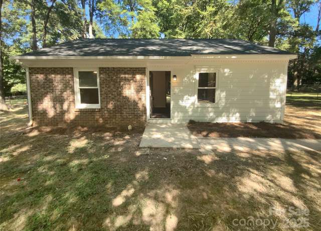 Property at 5312 Great Wagon Rd, Charlotte, NC 28215, 2 beds, 1 bath