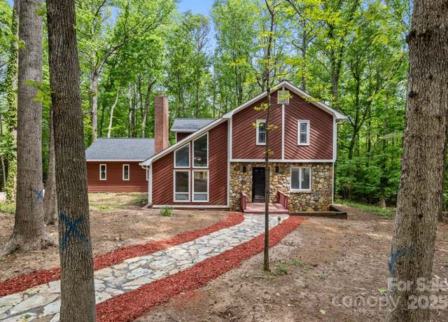 Property at 2701 Wimbledon Dr, Gastonia, NC 28056, 4 beds, 3.5 baths