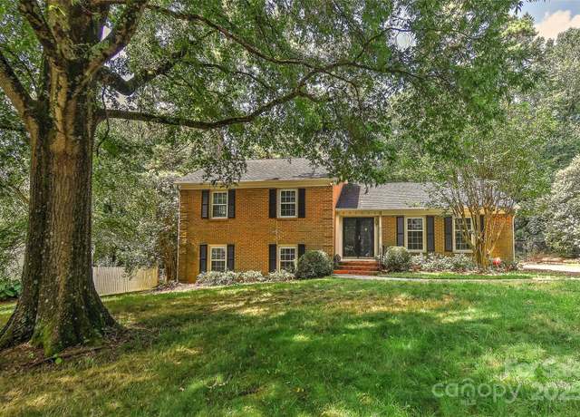 Property at 6117 Yellowood Rd, Charlotte, NC 28210, 4 beds, 3 baths