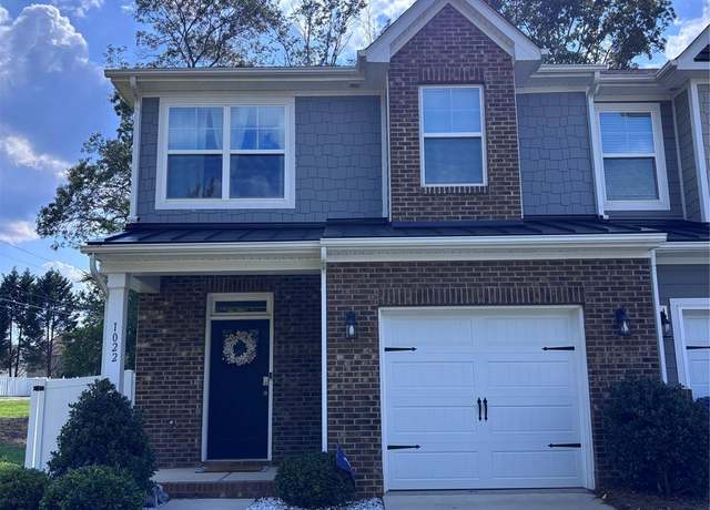 Property at 1022 Moffatt Ln, Matthews, NC 28105, 3 beds, 2.5 baths