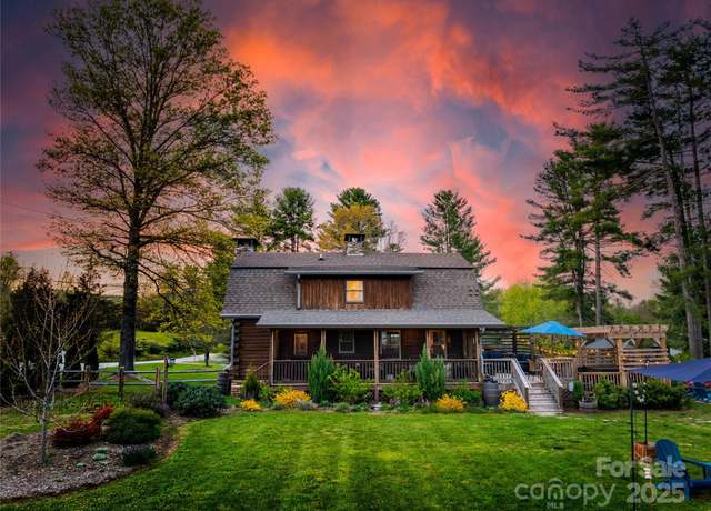 Property at 756 Price Rd, Hendersonville, NC 28739, 2 beds, 1.5 baths