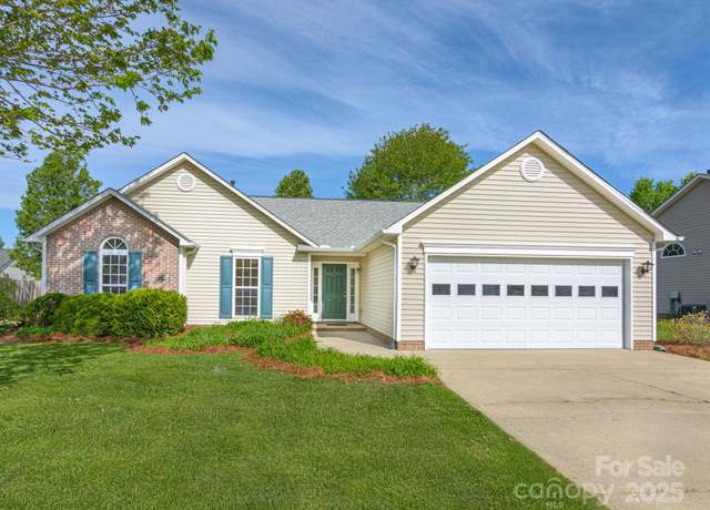 Property at 143 Running Briar Rd, Fletcher, NC 28732, 3 beds, 2 baths