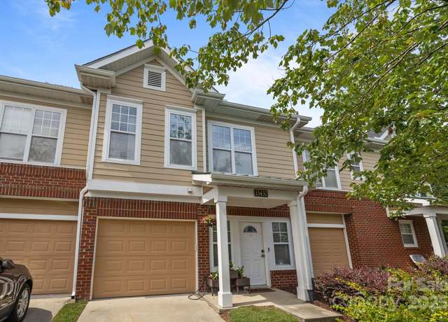 Property at 15432 Coventry Court Ln, Charlotte, NC 28277, 2 beds, 2.5 baths
