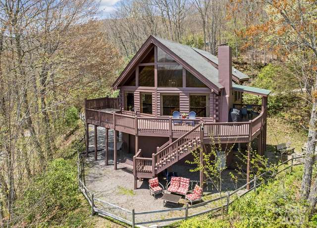 Property at 16 Sutton Knob Rd, Maggie Valley, NC 28751, 2 beds, 4 baths