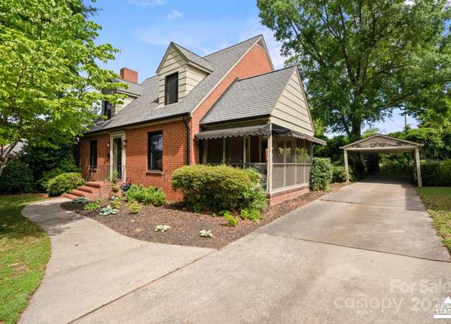 Property at 720 Ferndale Blvd, High Point, NC 27262, 3 beds, 2 baths