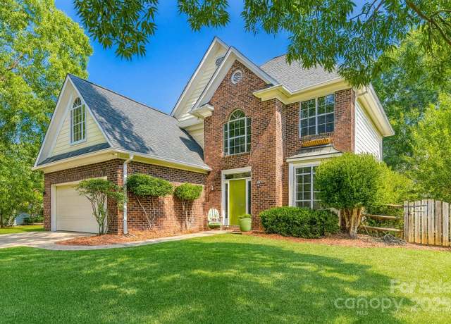 Property at 9029 Torrence Crossing Dr, Huntersville, NC 28078, 3 beds, 2.5 baths