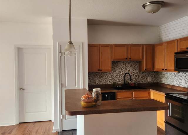 Property at 202 Brickton Village Cir #305, Fletcher, NC 28732, 2 beds, 2 baths