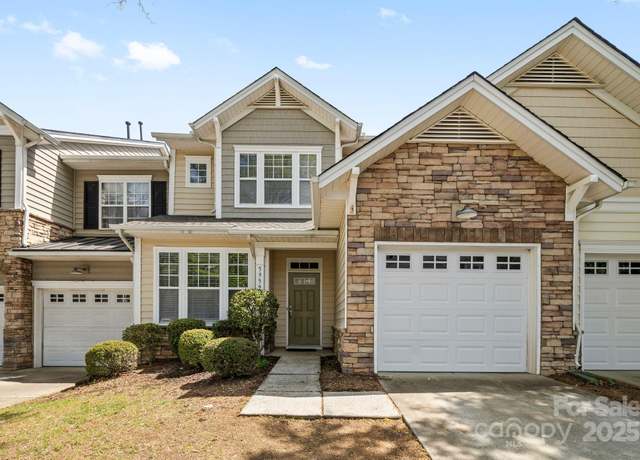 Property at 5959 Pale Moss Ln, Charlotte, NC 28269, 3 beds, 3.5 baths