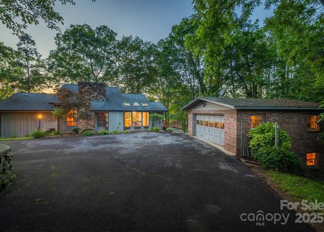 Property at 4749 16th Street Dr NE, Hickory, NC 28601