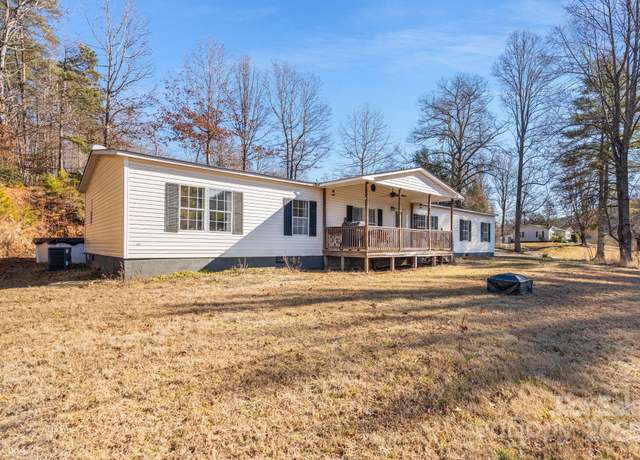 Property at 31 Grassy Hills Dr, Marion, NC 28752, 2 beds, 2 baths