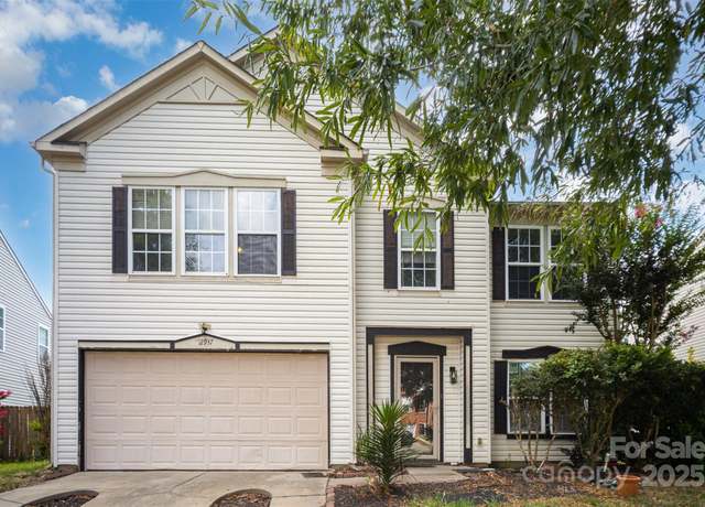 Property at 12937 Silvaire Farm Rd, Charlotte, NC 28278, 5 beds, 2.5 baths